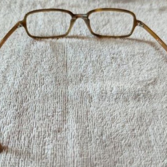 10% OFF - Vintage GUESS Plastic Eyeglass Frames with Clip-on Sun Shades c 1990s - Picture 2 of 14